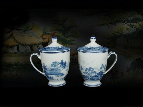 Quà tặng Ca trà sứ Minh Long + Nắp 0.3 L Hồn Việt cho khách hàng giá tốt QTKHQBV19"